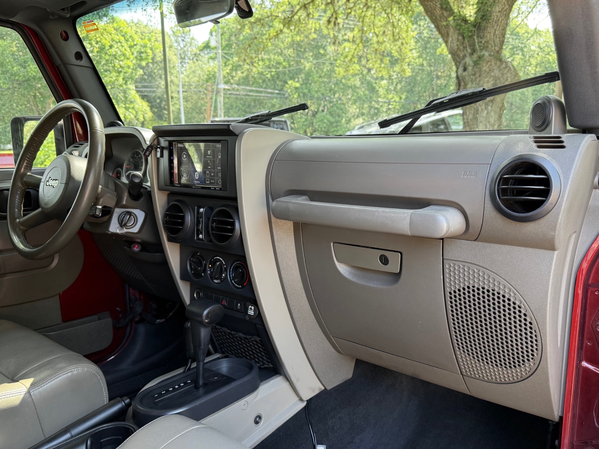 Used-2010-Jeep-Wrangler-Unlimited-Sport