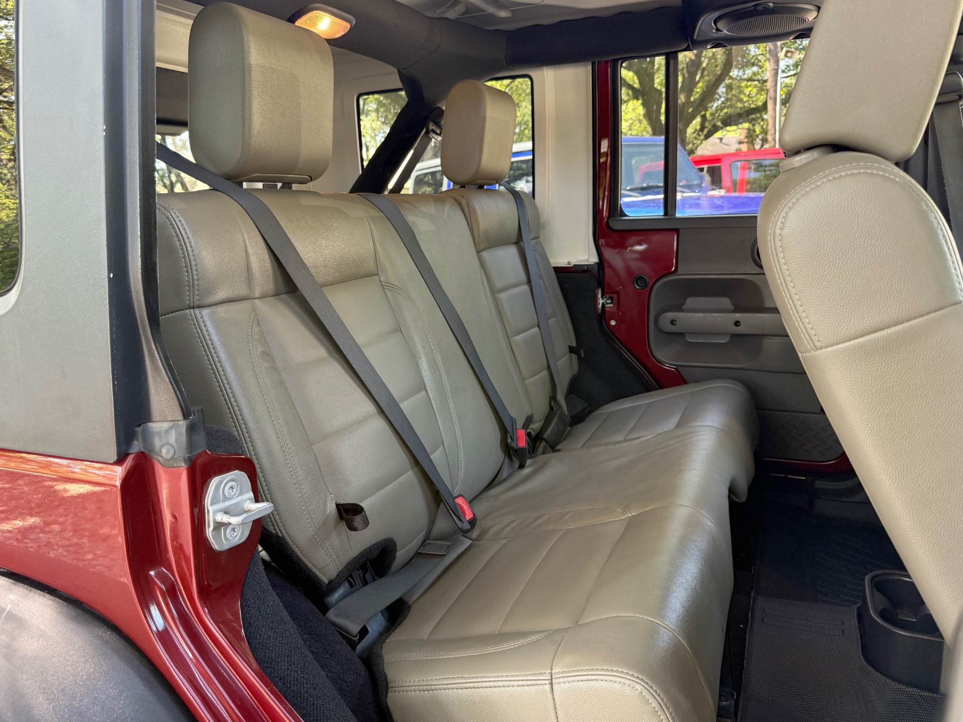 Used-2010-Jeep-Wrangler-Unlimited-Sport
