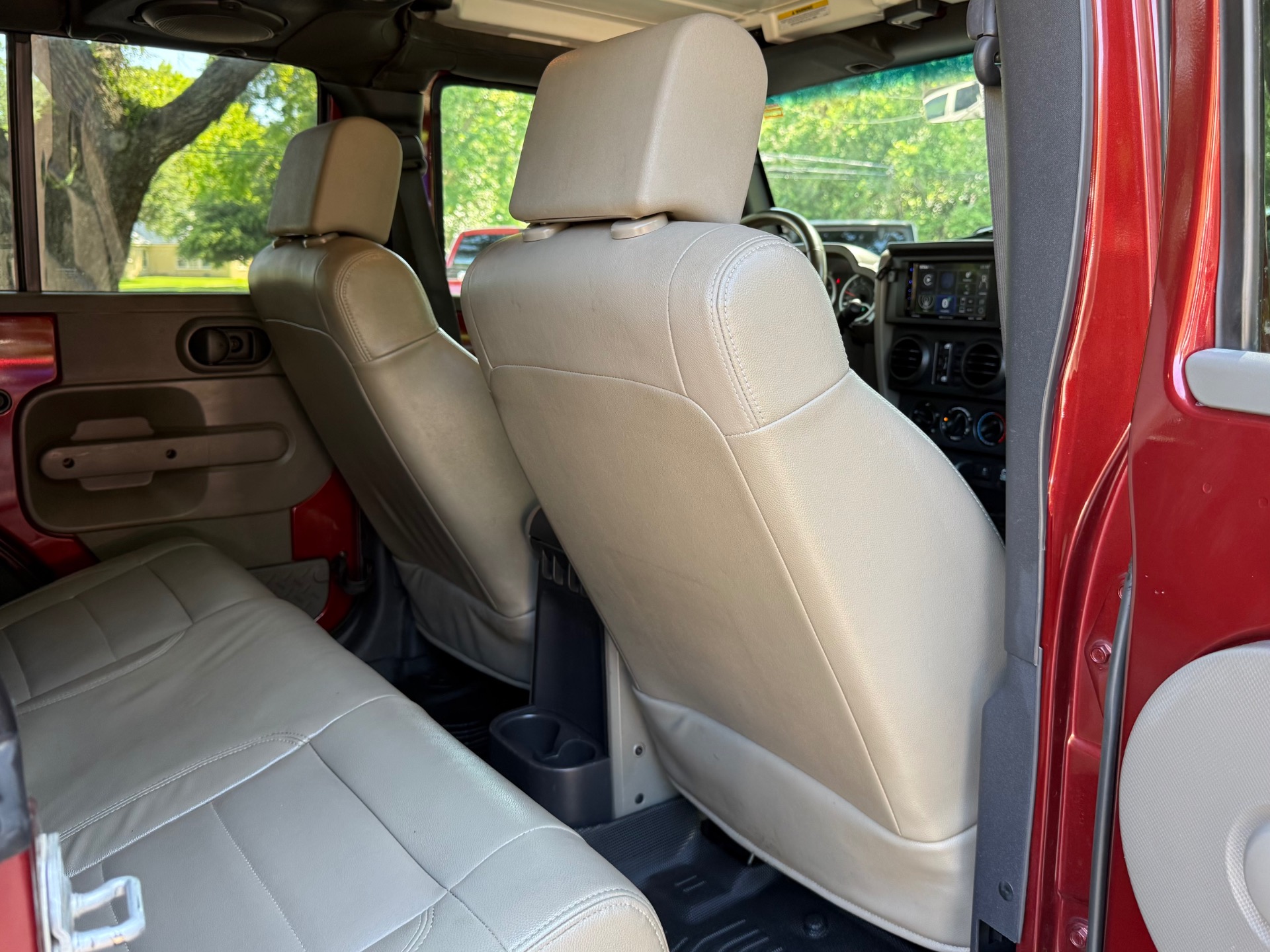 Used-2010-Jeep-Wrangler-Unlimited-Sport