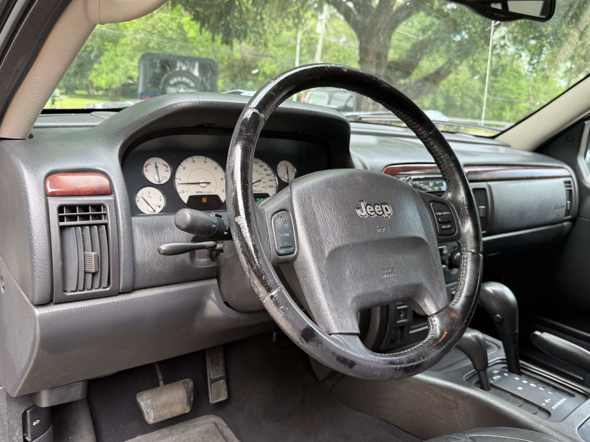 Used-2004-Jeep-Grand-Cherokee-Limited