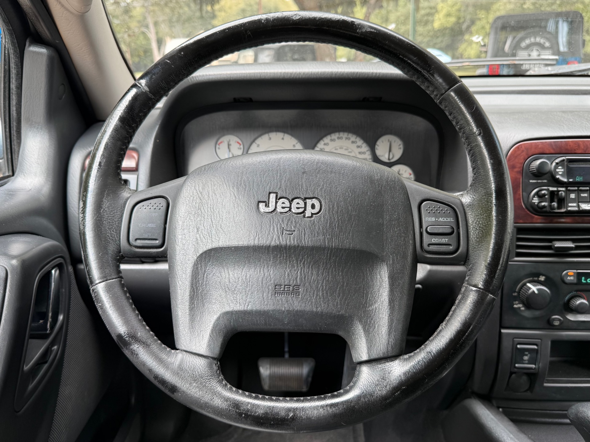 Used-2004-Jeep-Grand-Cherokee-Limited
