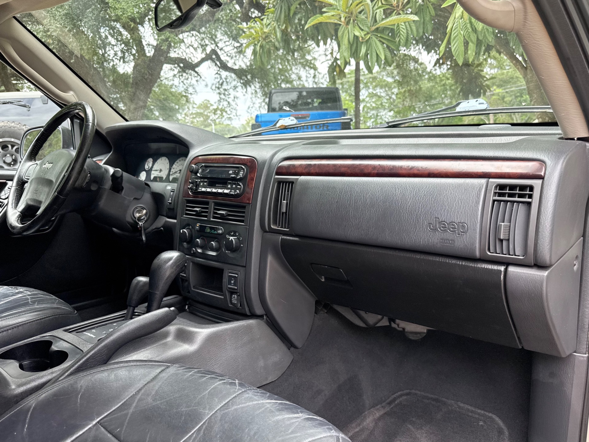 Used-2004-Jeep-Grand-Cherokee-Limited