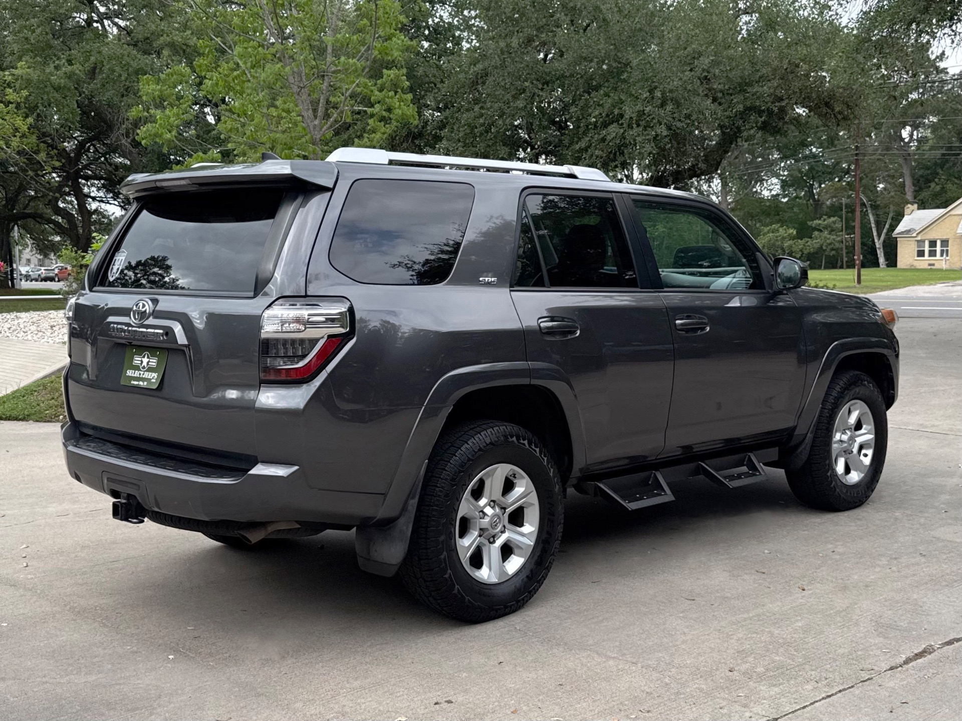 Used-2018-Toyota-4Runner-SR5