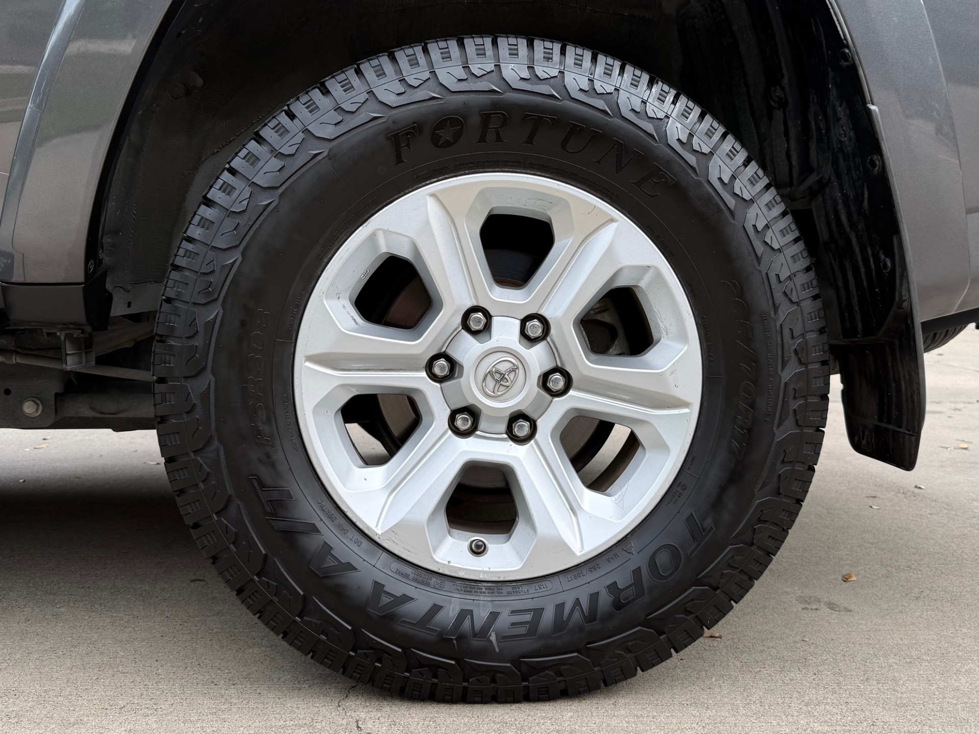 Used-2018-Toyota-4Runner-SR5