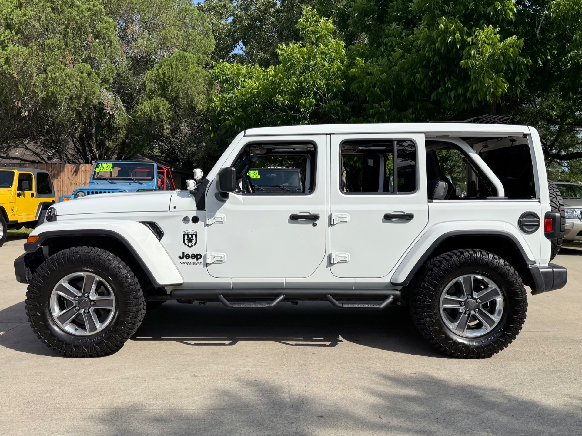 Used-2021-Jeep-Wrangler-Unlimited-Sahara-Altitude