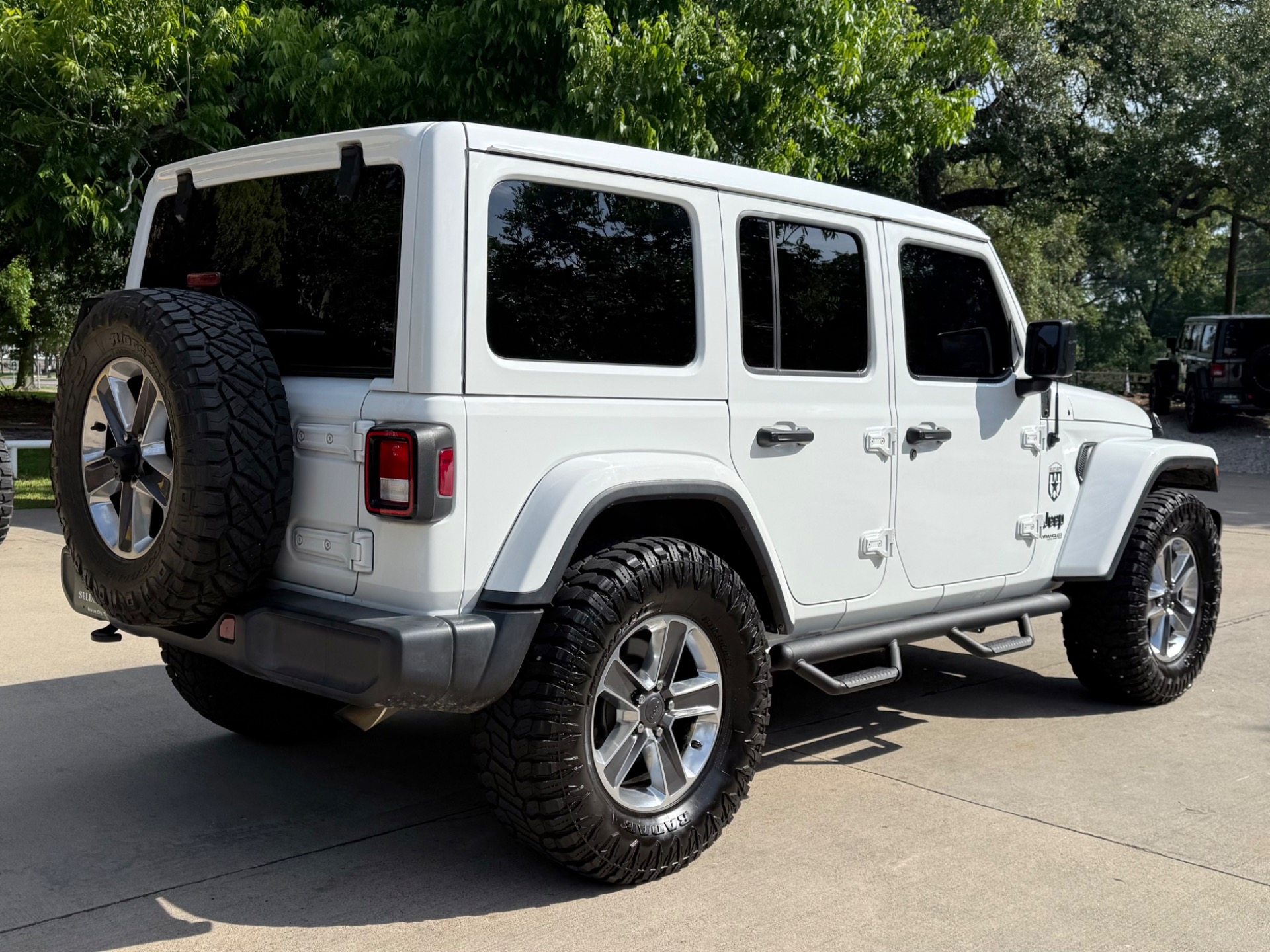 Used-2021-Jeep-Wrangler-Unlimited-Sahara-Altitude