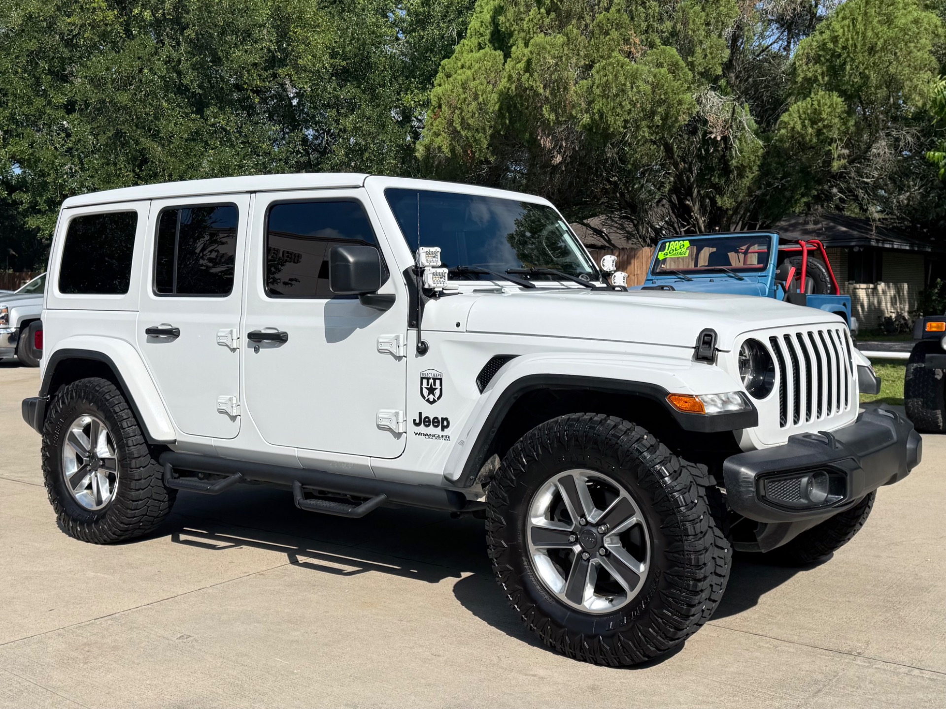 Used-2021-Jeep-Wrangler-Unlimited-Sahara-Altitude