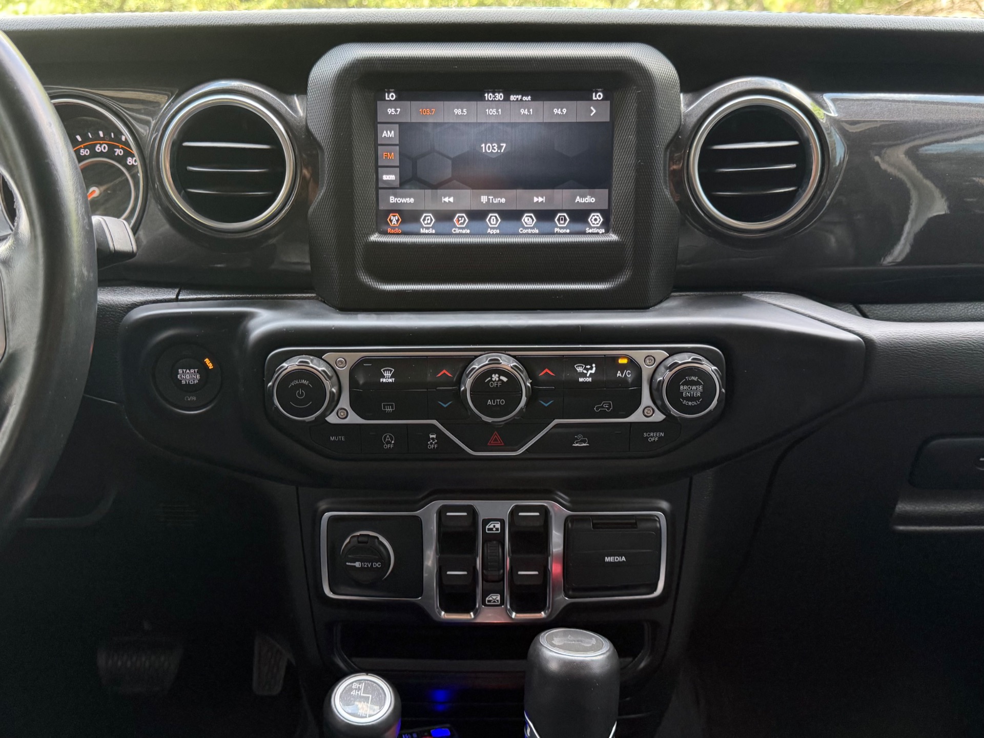 Used-2021-Jeep-Wrangler-Unlimited-Sahara-Altitude