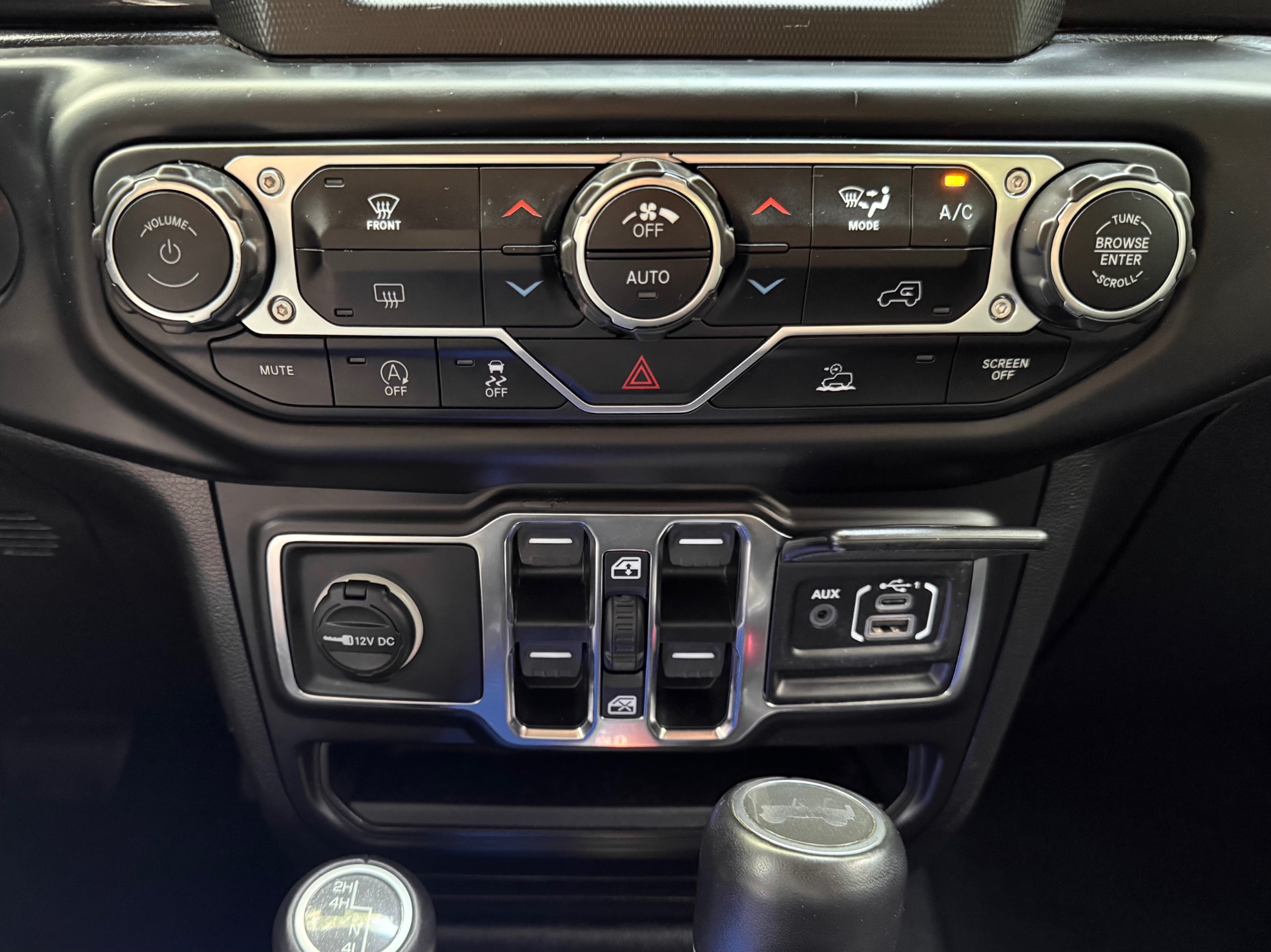 Used-2021-Jeep-Wrangler-Unlimited-Sahara-Altitude