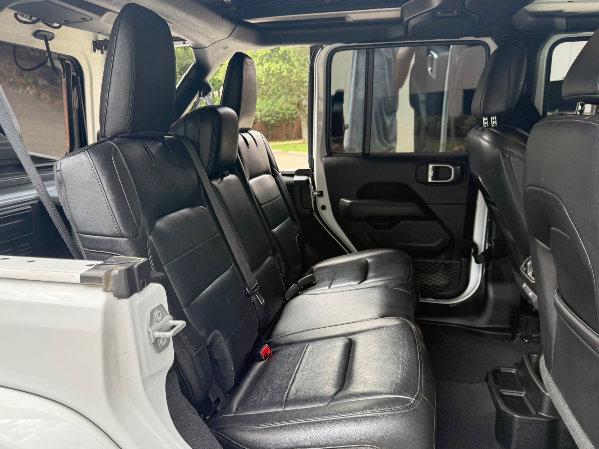 Used-2021-Jeep-Wrangler-Unlimited-Sahara-Altitude