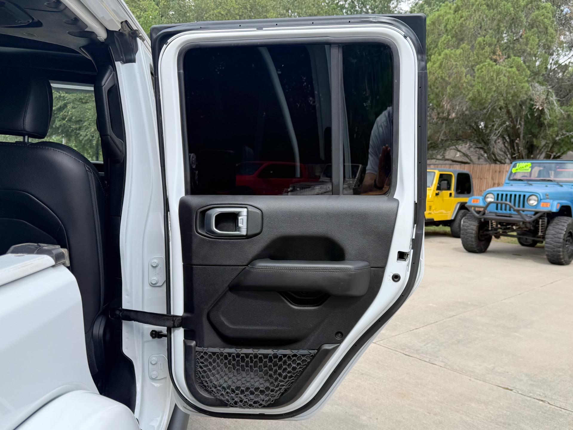 Used-2021-Jeep-Wrangler-Unlimited-Sahara-Altitude