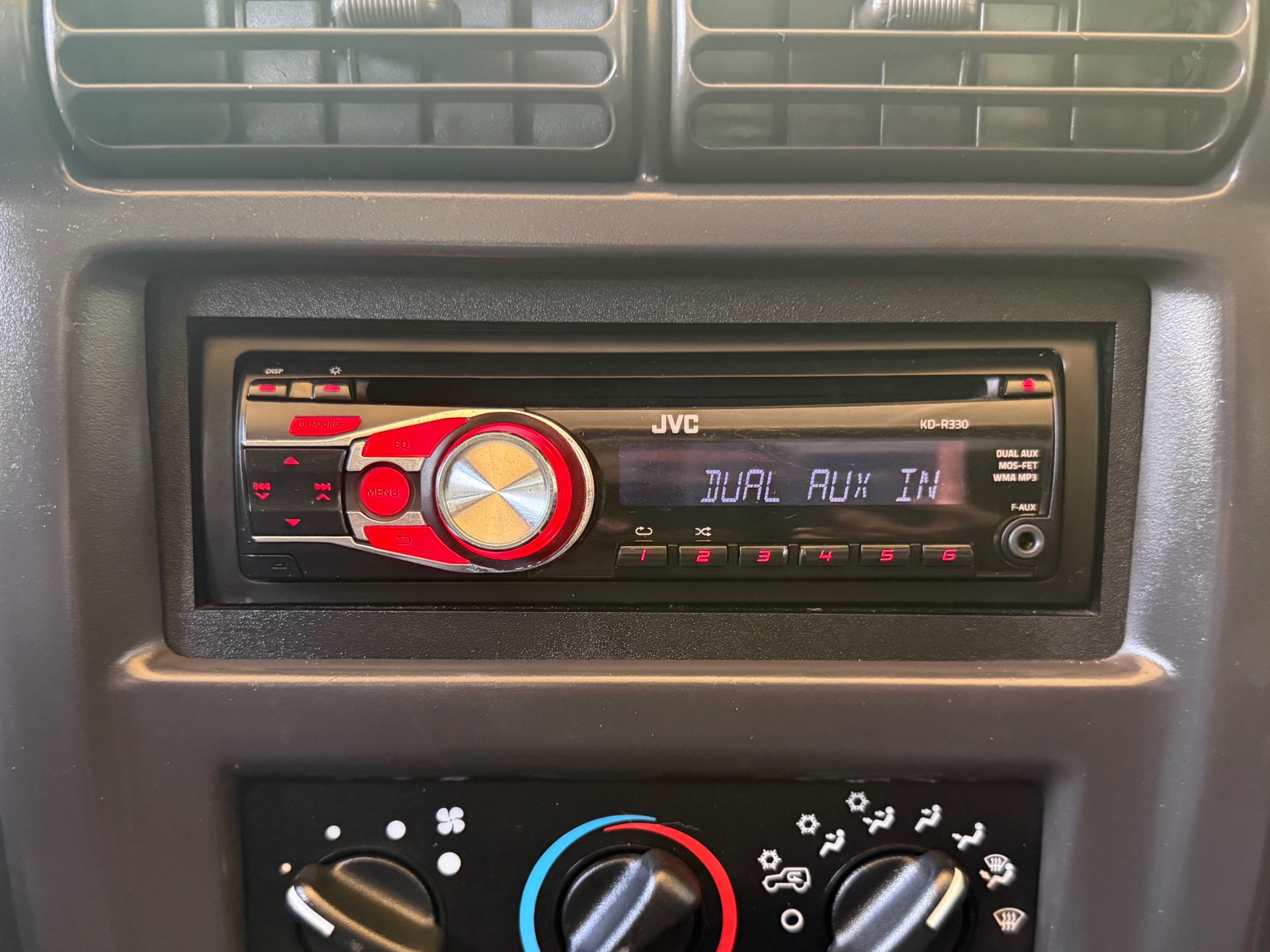 Used-2001-Jeep-Wrangler-Sport