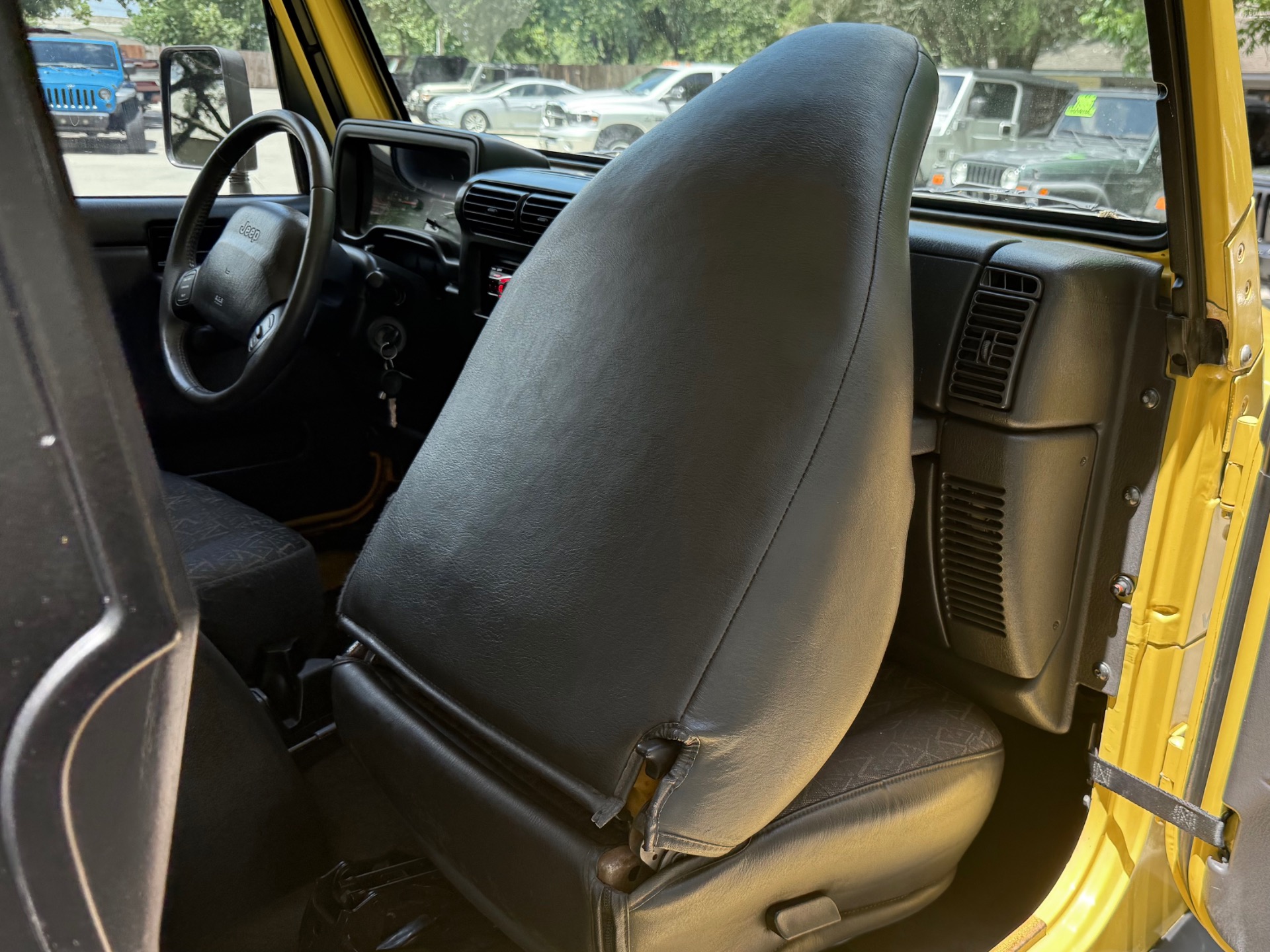 Used-2001-Jeep-Wrangler-Sport