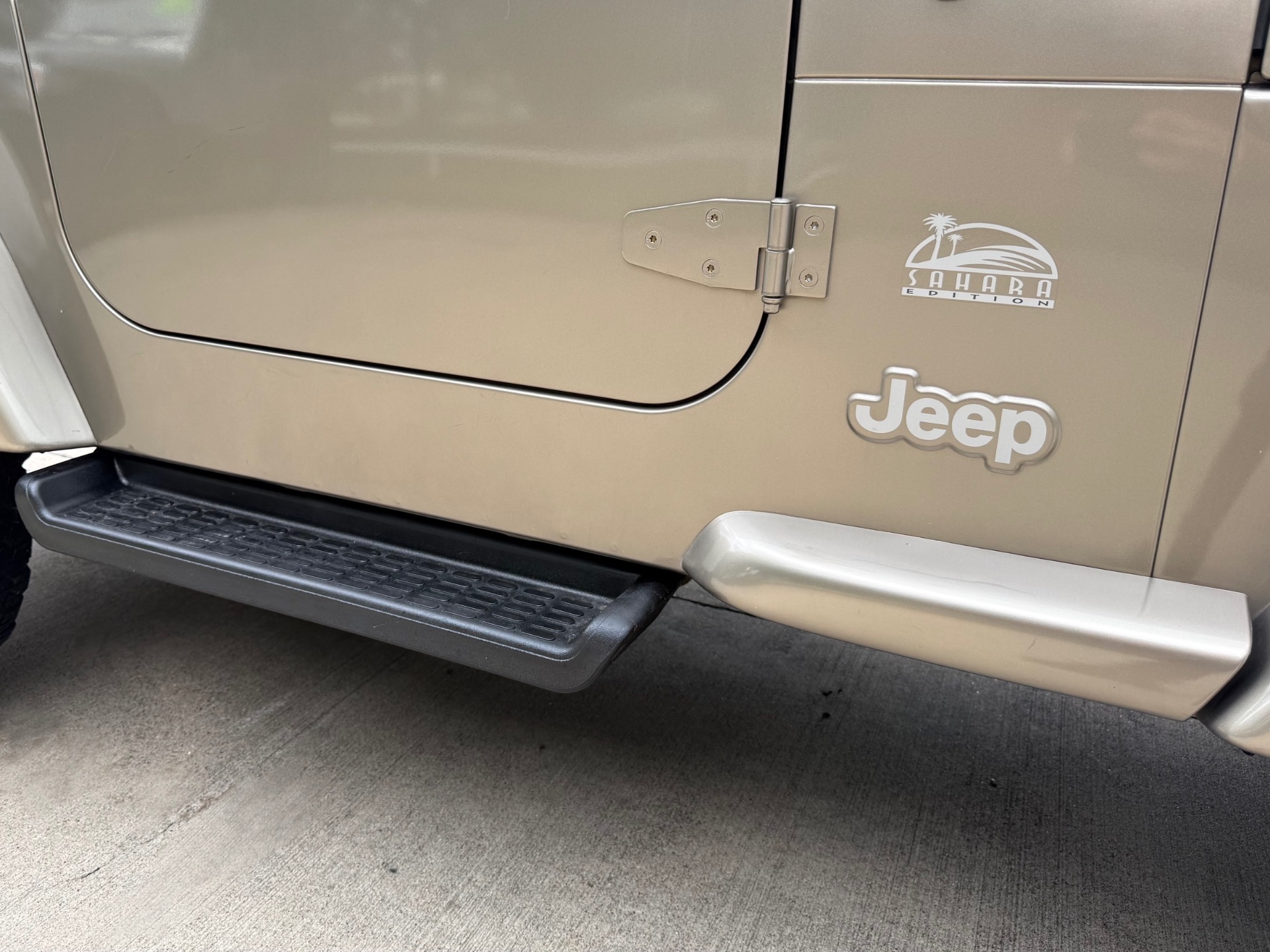Used-2003-Jeep-Wrangler-Sahara