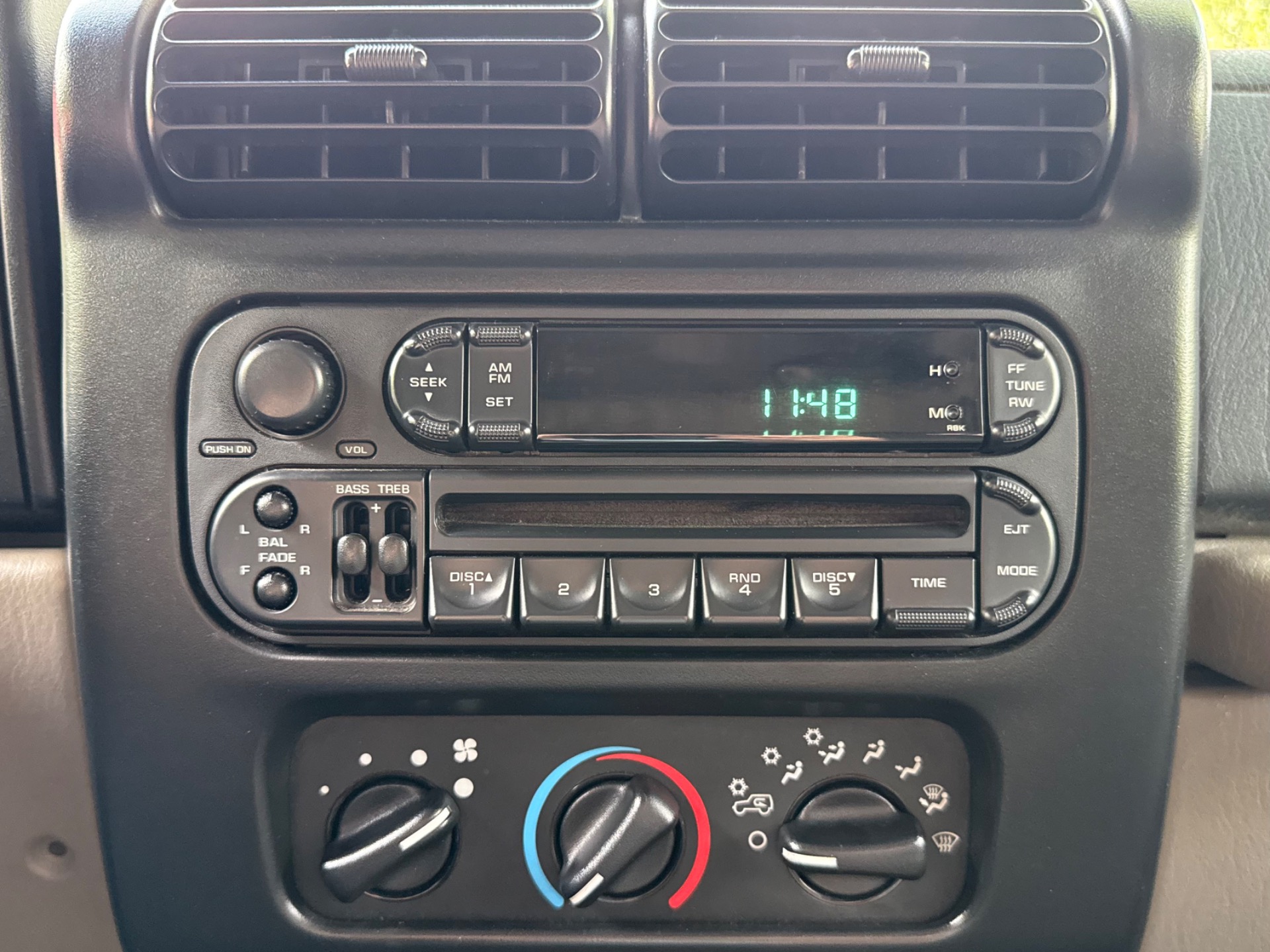 Used-2003-Jeep-Wrangler-Sahara