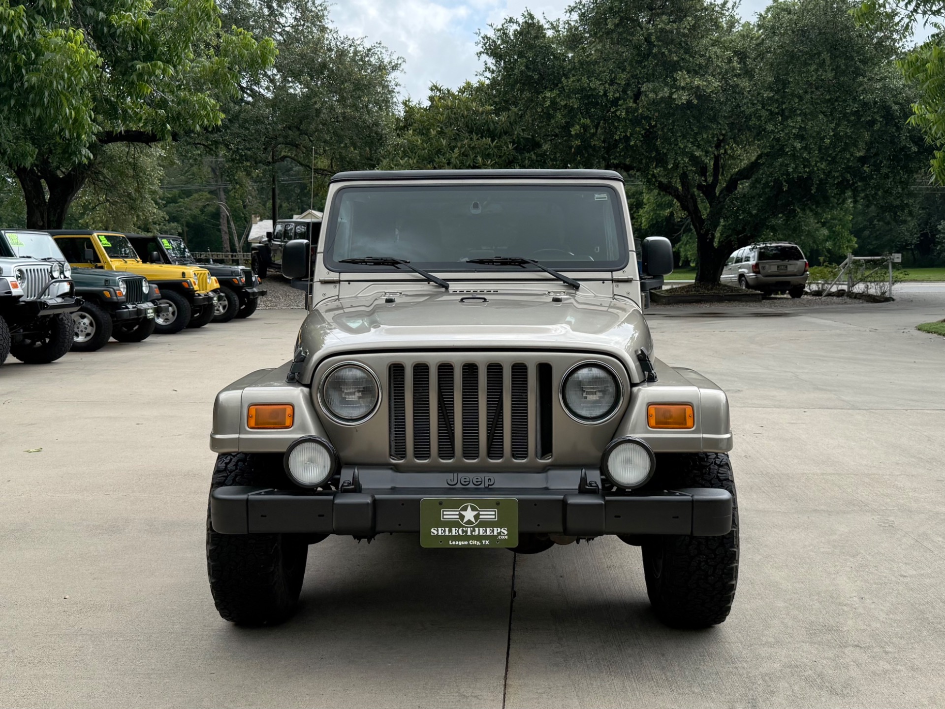 Used-2003-Jeep-Wrangler-Sahara