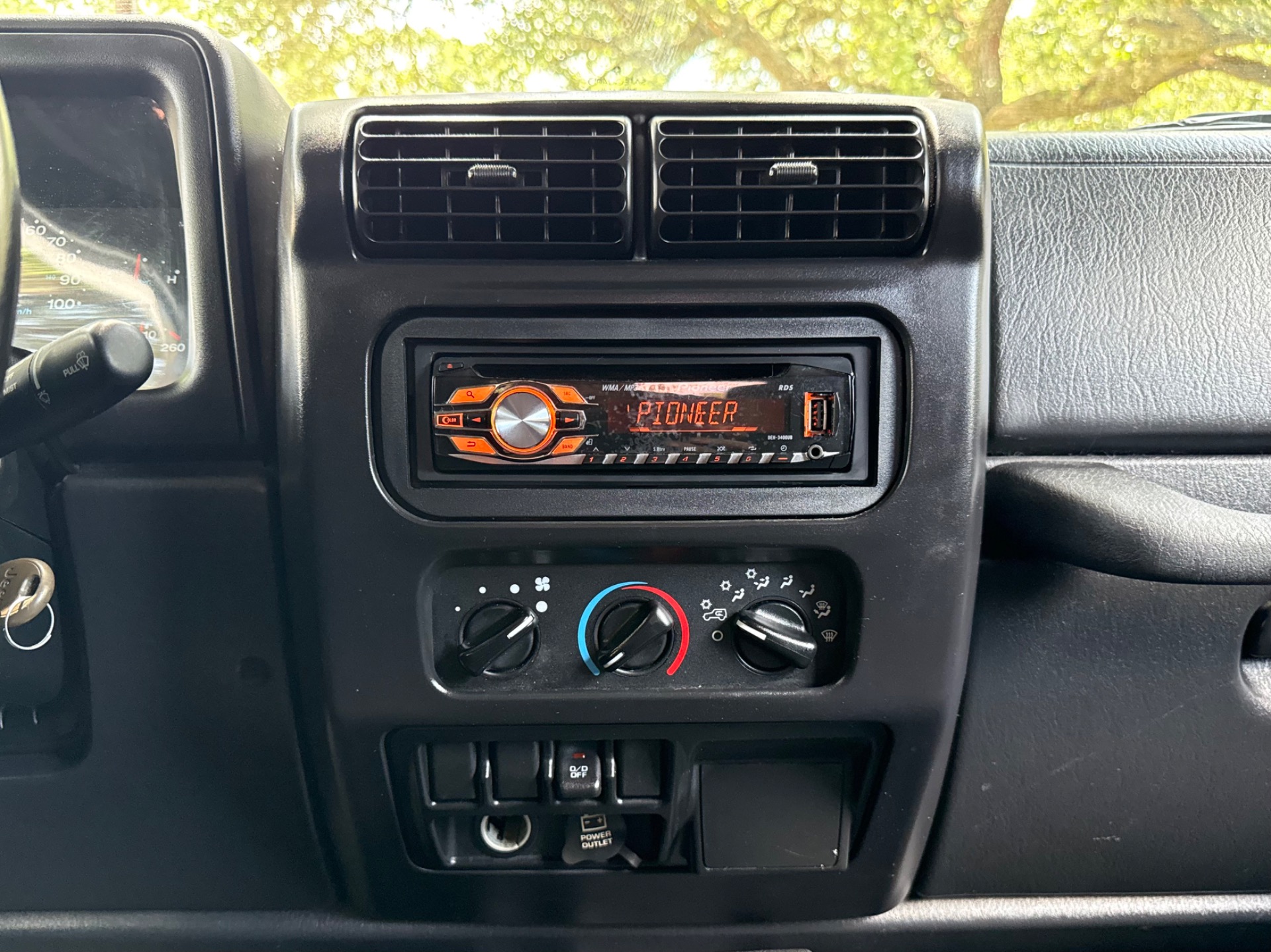 Used-2006-Jeep-Wrangler-Sport