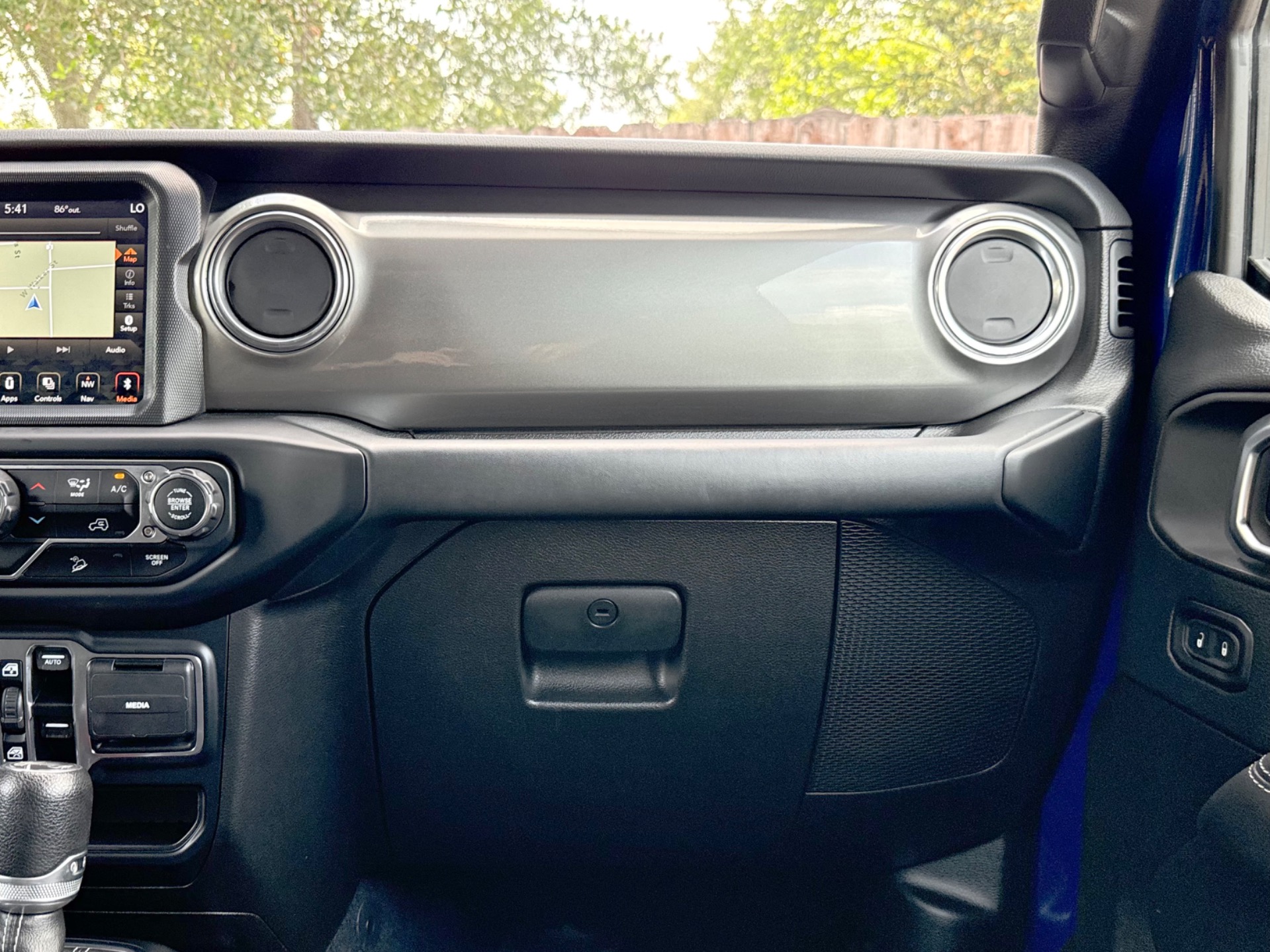 Used-2019-Jeep-Wrangler-Unlimited-Sahara