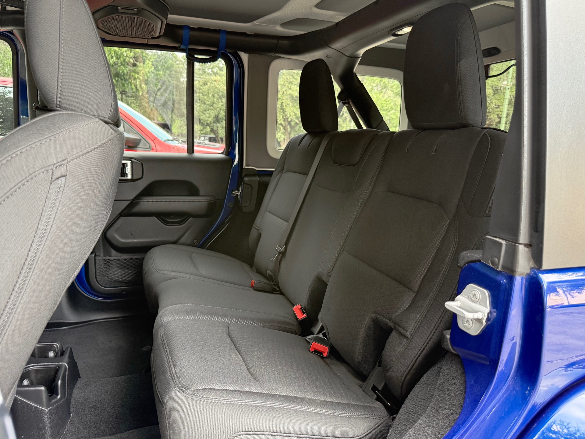 Used-2019-Jeep-Wrangler-Unlimited-Sahara