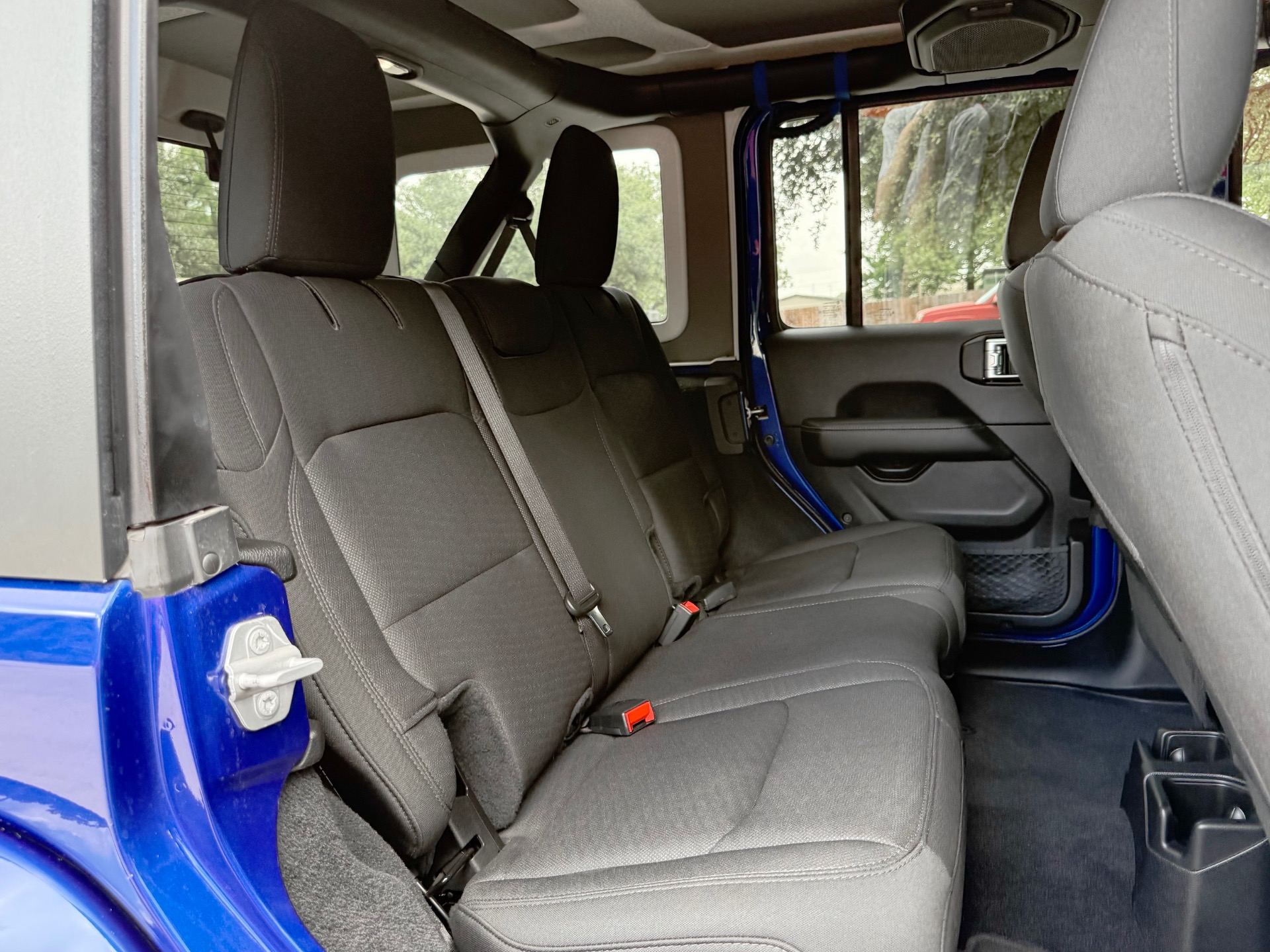 Used-2019-Jeep-Wrangler-Unlimited-Sahara