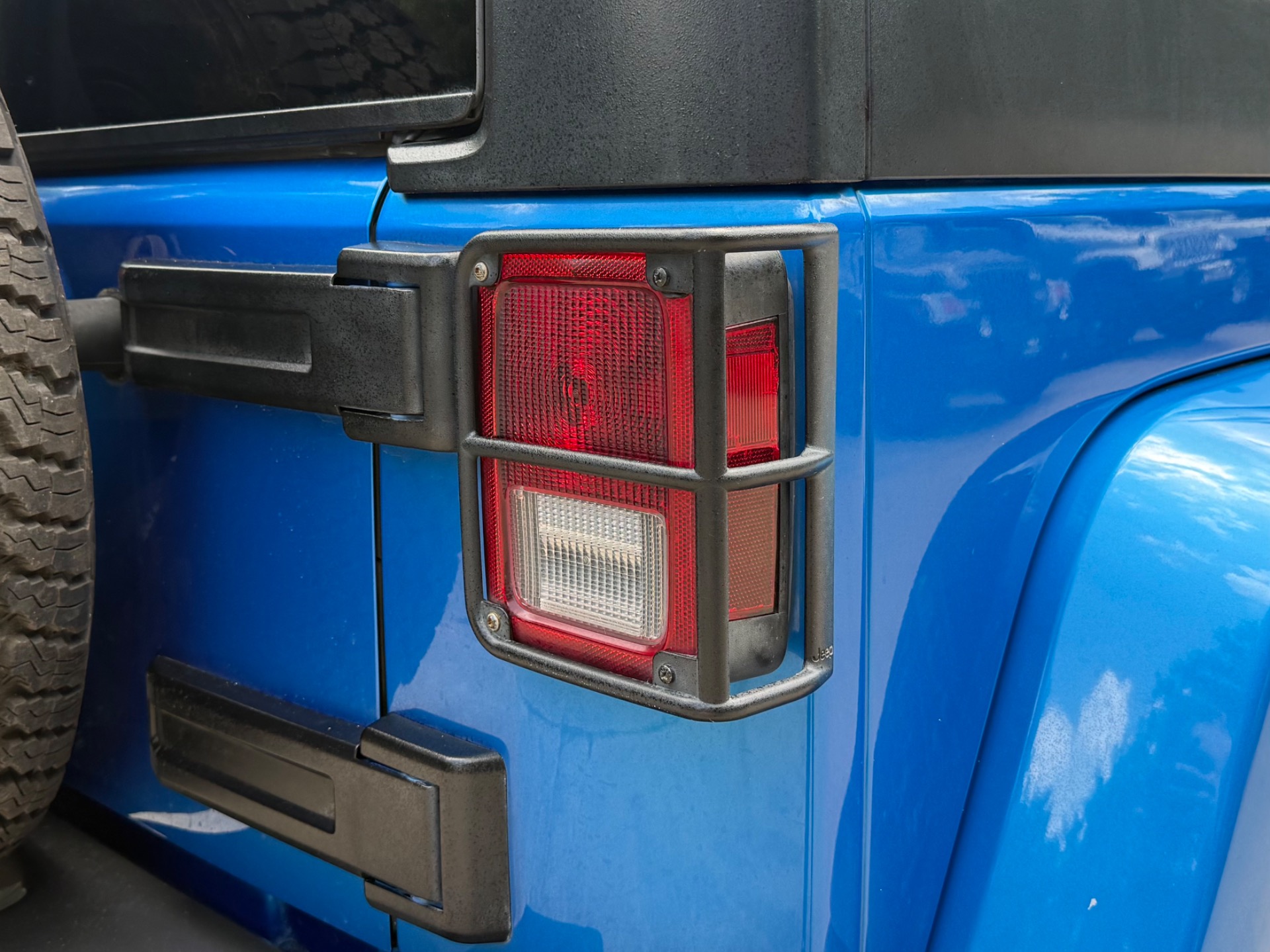 Used-2014-Jeep-Wrangler-Unlimited-Freedom-Edition