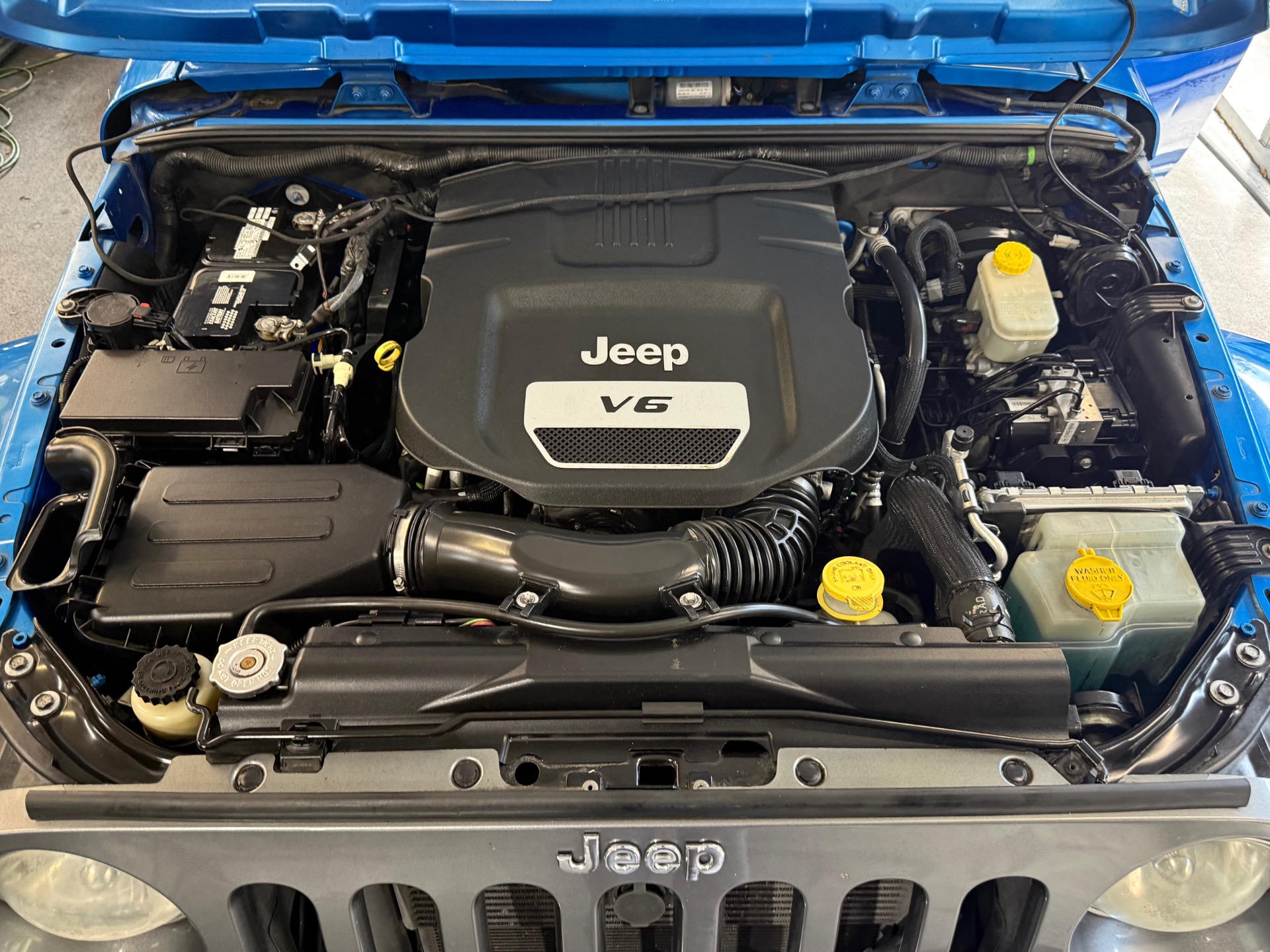 Used-2014-Jeep-Wrangler-Unlimited-Freedom-Edition