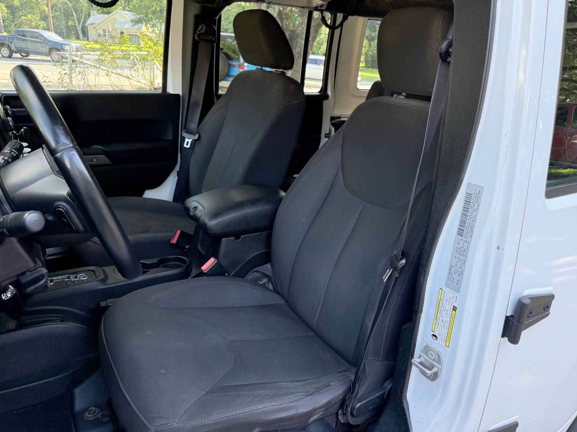 Used-2016-Jeep-Wrangler-Unlimited-Sport