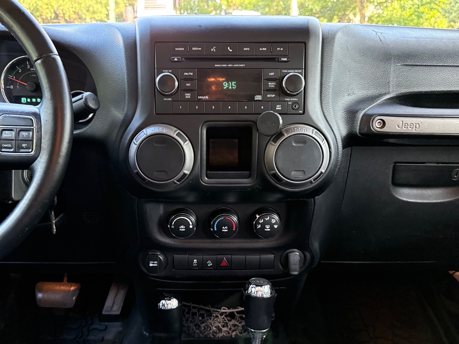 Used-2016-Jeep-Wrangler-Unlimited-Sport