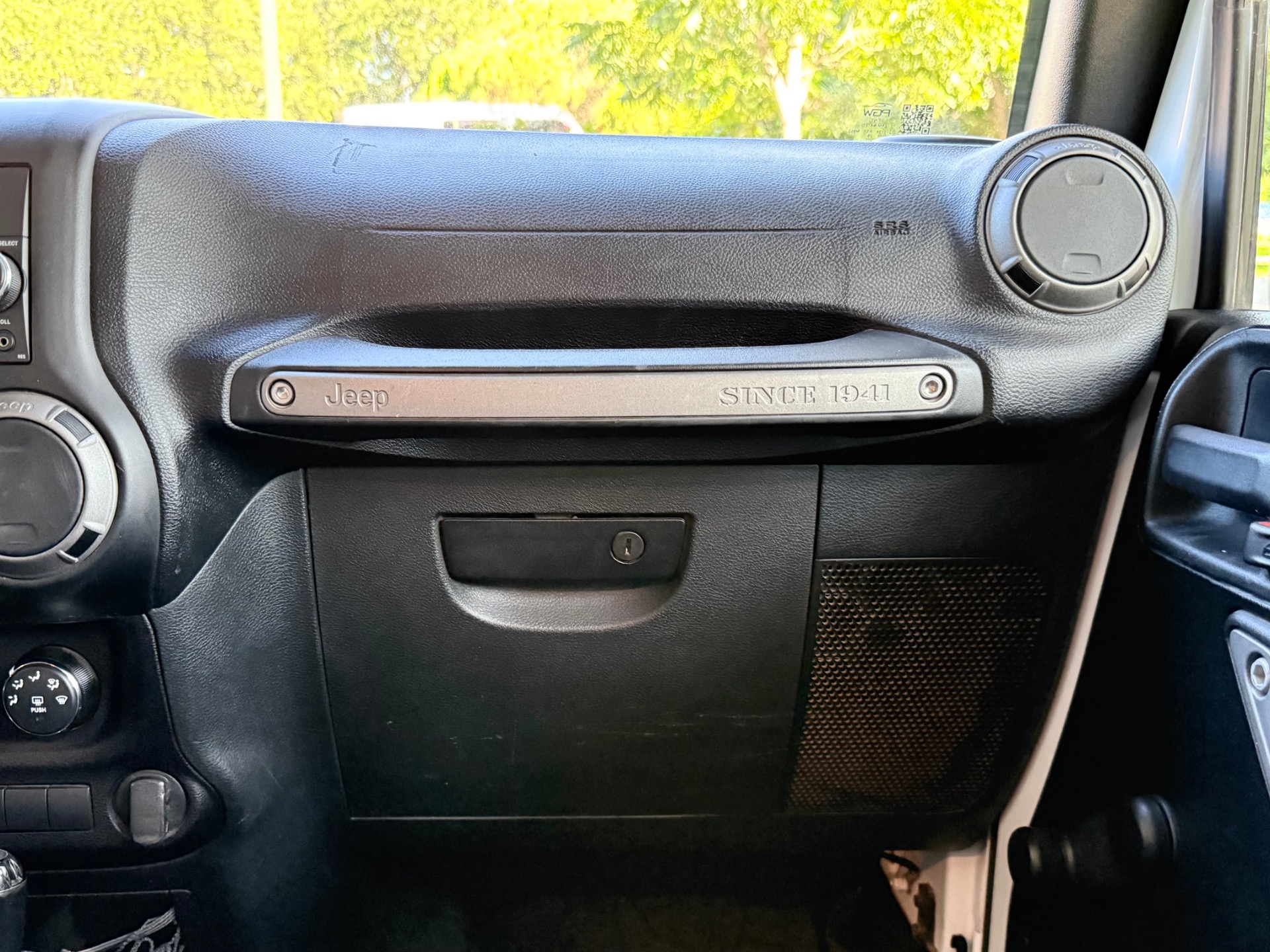 Used-2016-Jeep-Wrangler-Unlimited-Sport