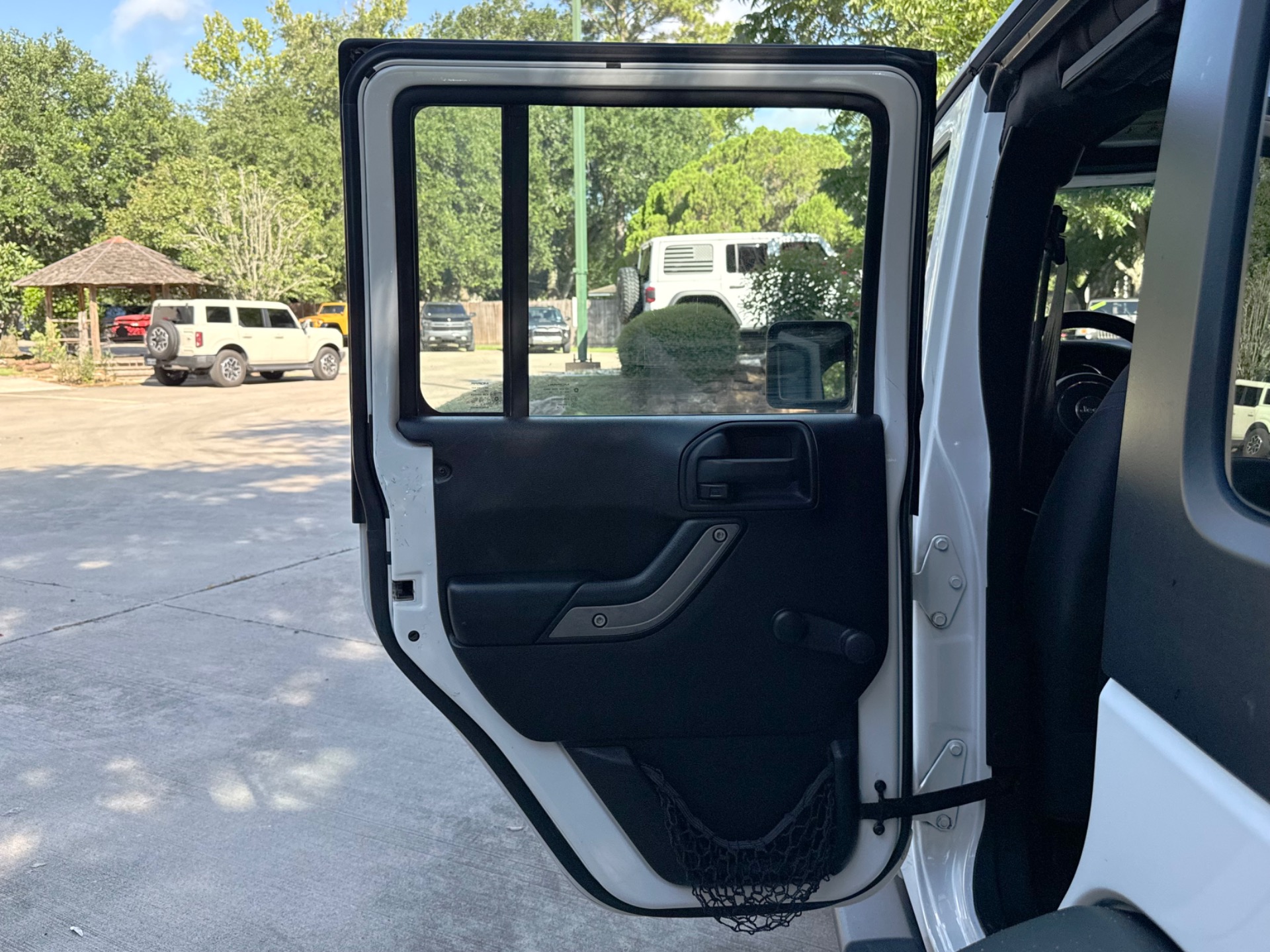 Used-2016-Jeep-Wrangler-Unlimited-Sport
