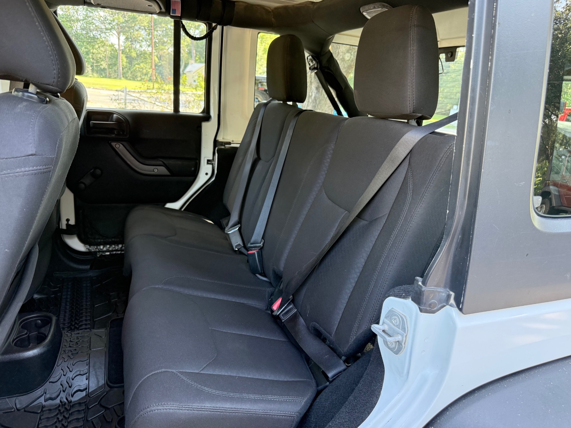 Used-2016-Jeep-Wrangler-Unlimited-Sport