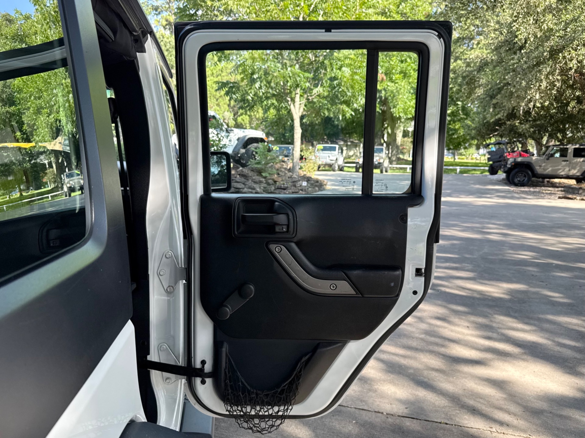 Used-2016-Jeep-Wrangler-Unlimited-Sport