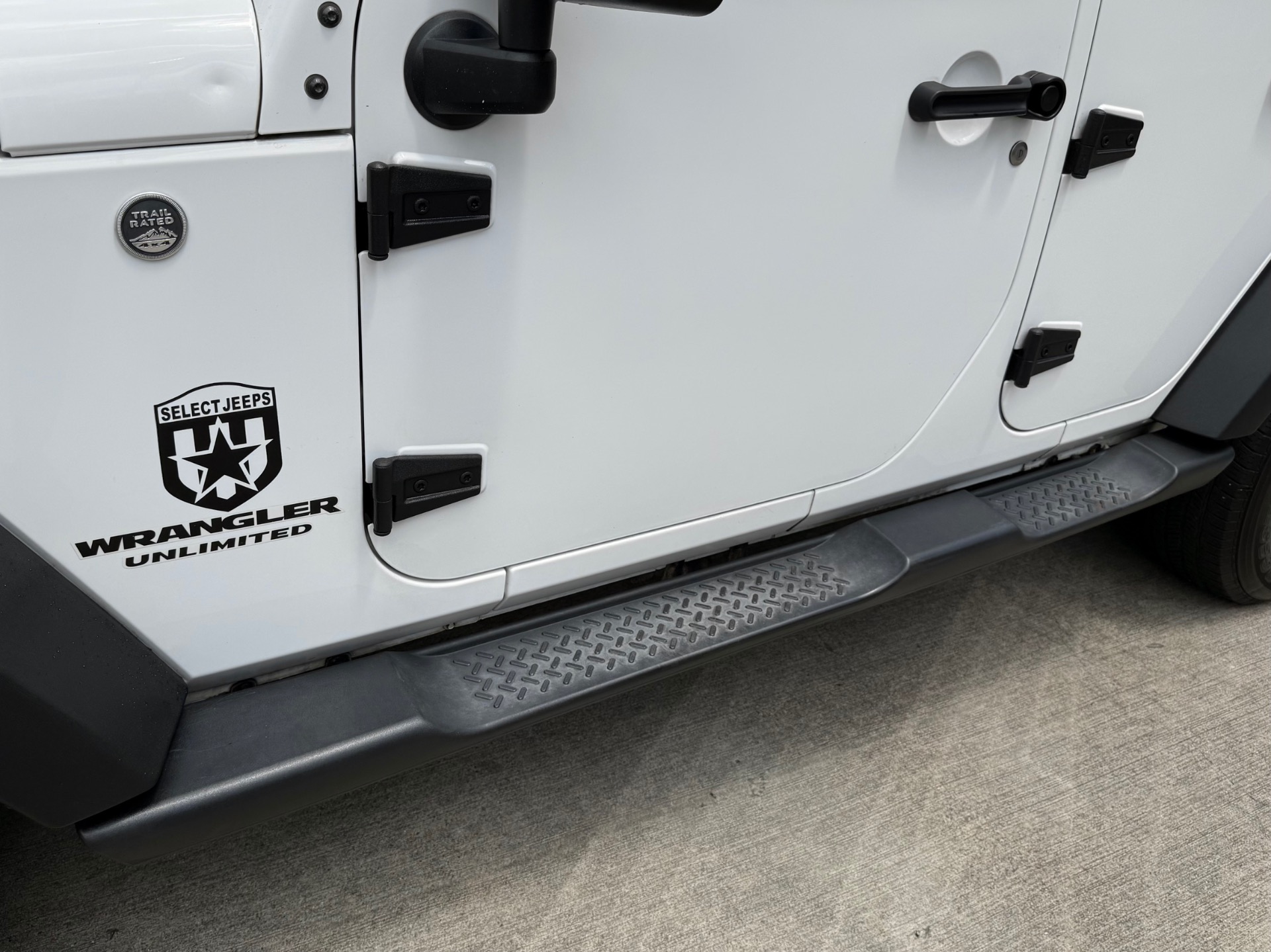 Used-2016-Jeep-Wrangler-Unlimited-Sport