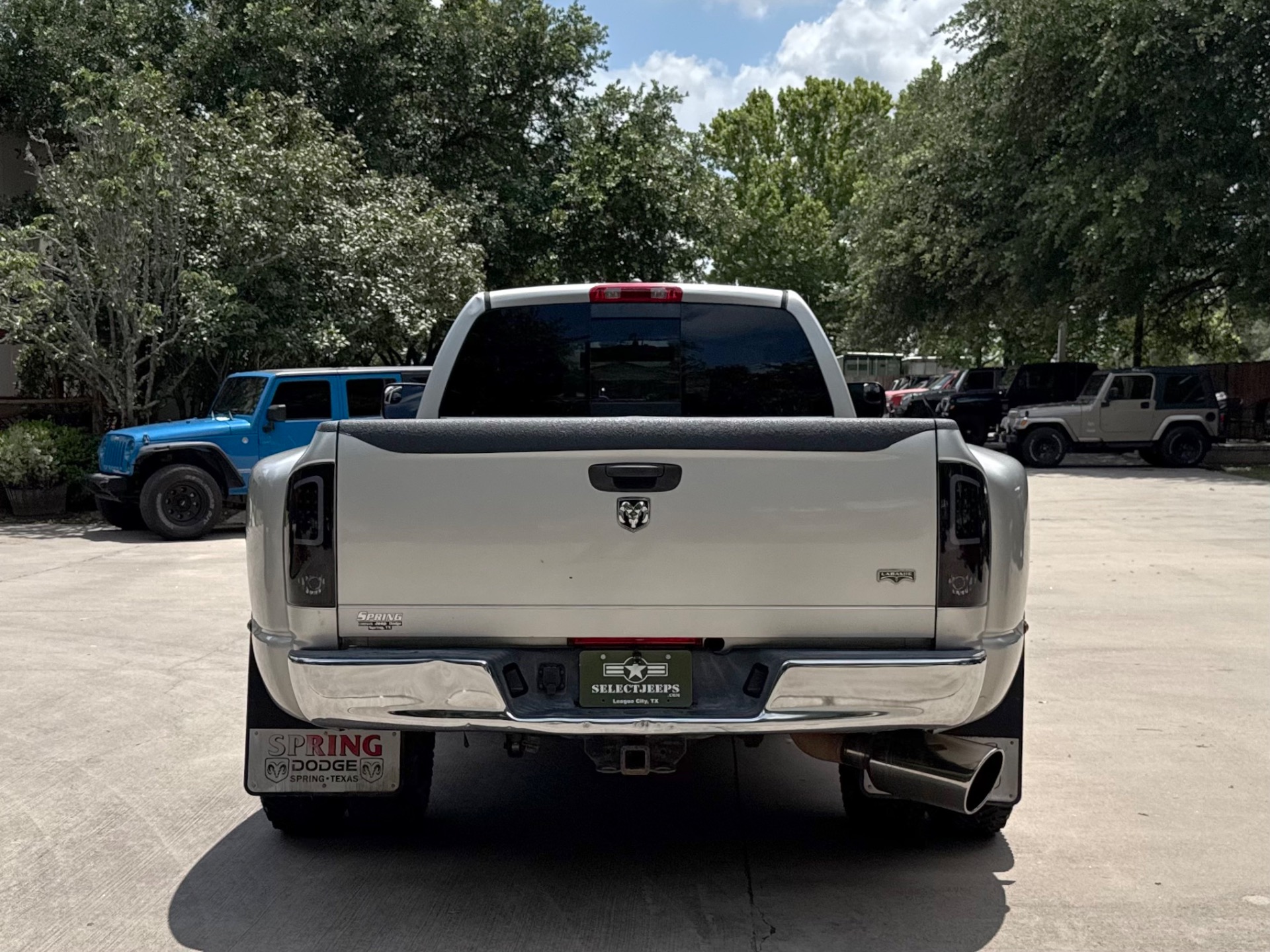 Used-2007-Dodge-Ram-3500-Laramie