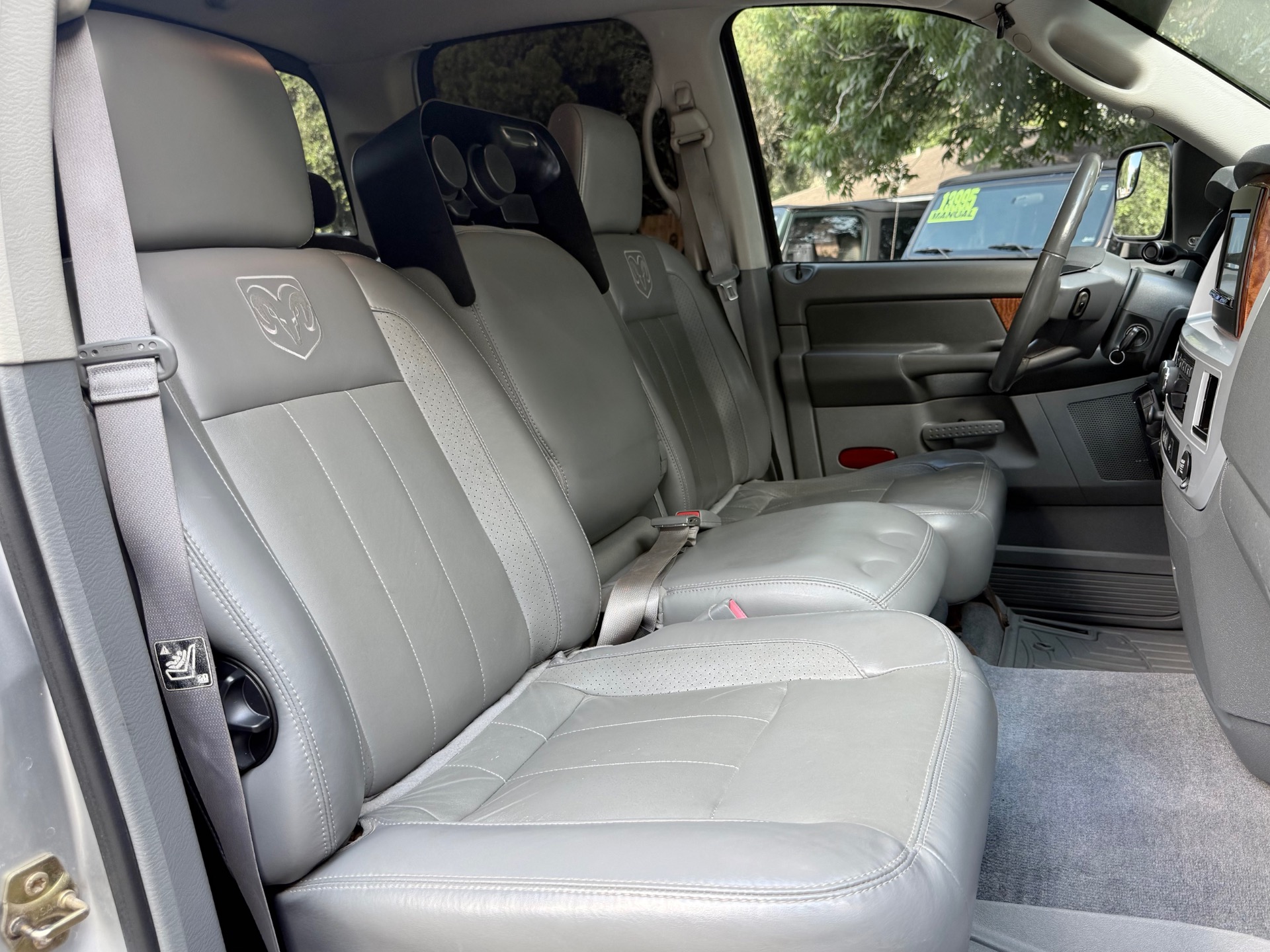 Used-2007-Dodge-Ram-3500-Laramie