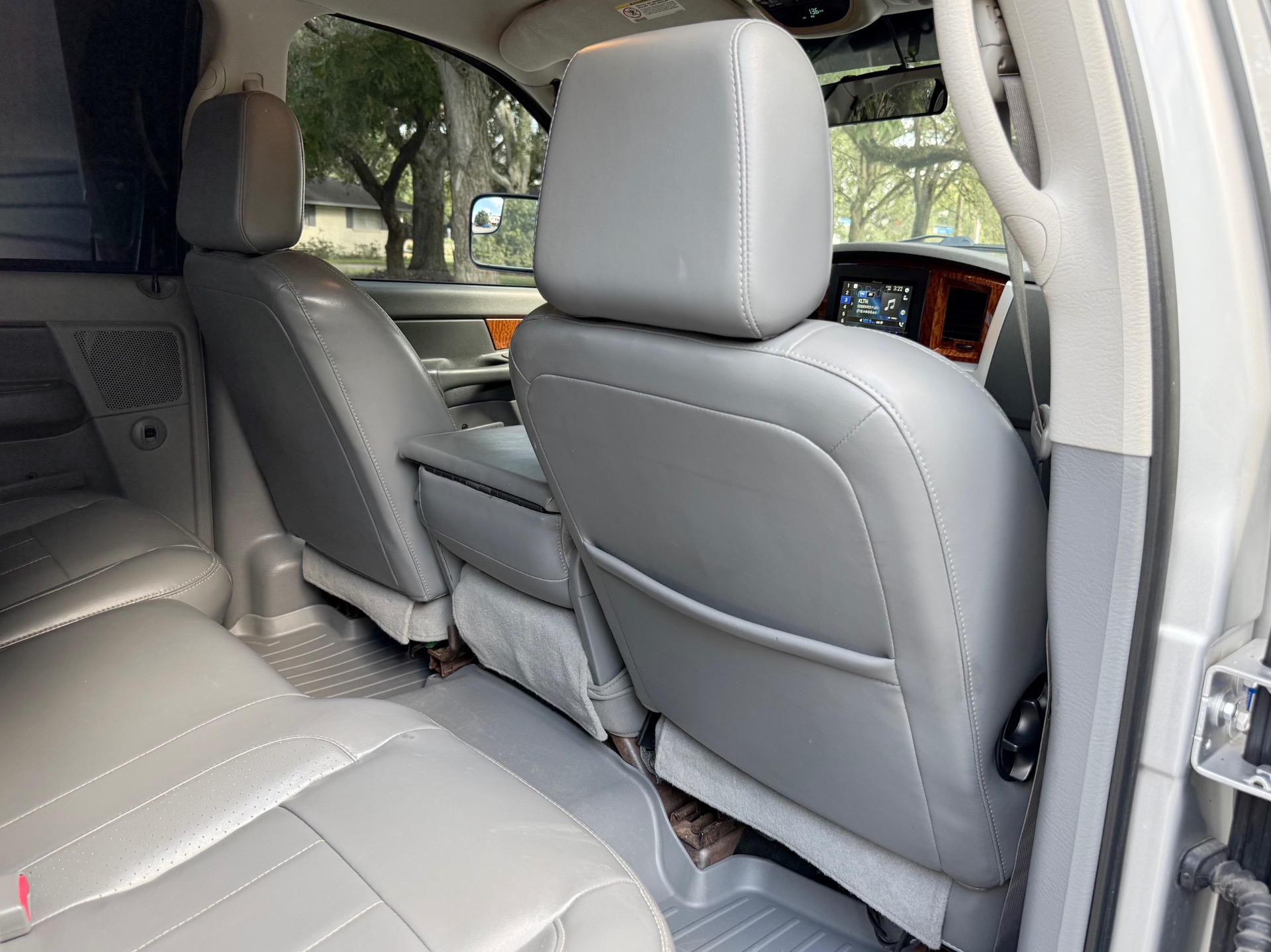 Used-2007-Dodge-Ram-3500-Laramie