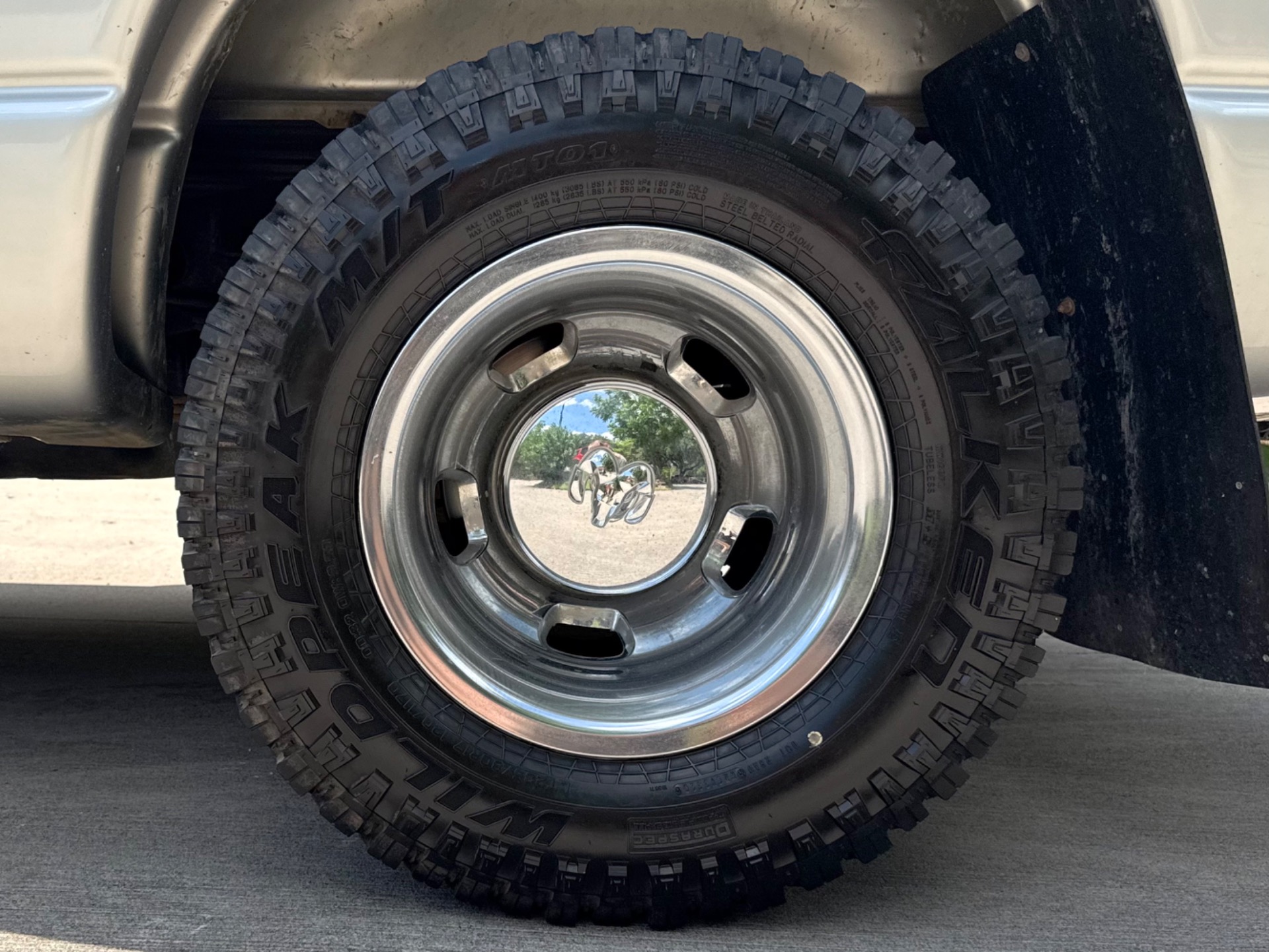 Used-2007-Dodge-Ram-3500-Laramie