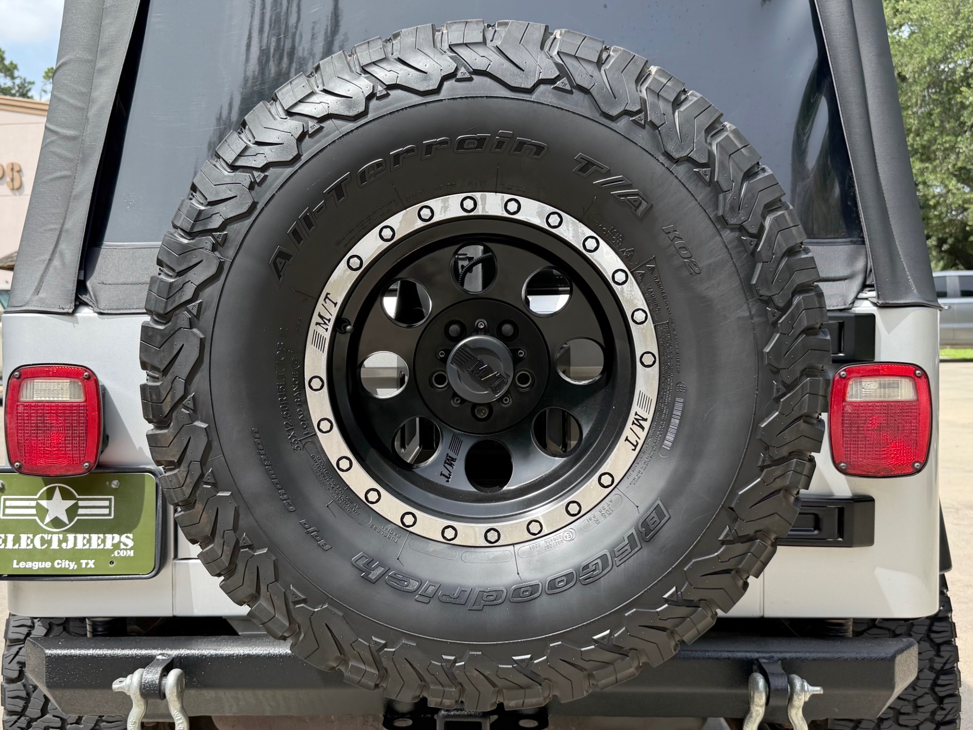 Used-2005-Jeep-Wrangler-Unlimited