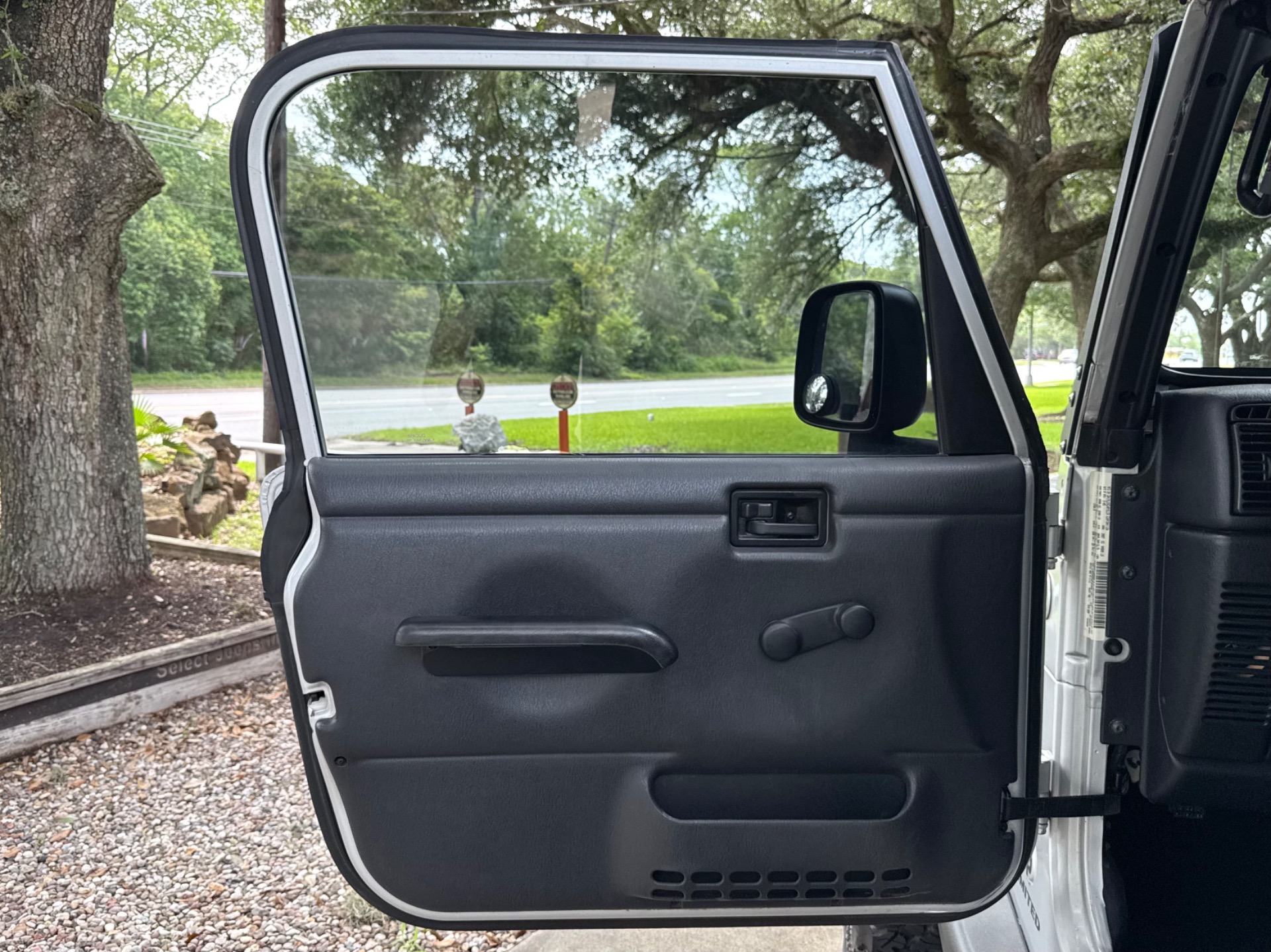 Used-2005-Jeep-Wrangler-Unlimited