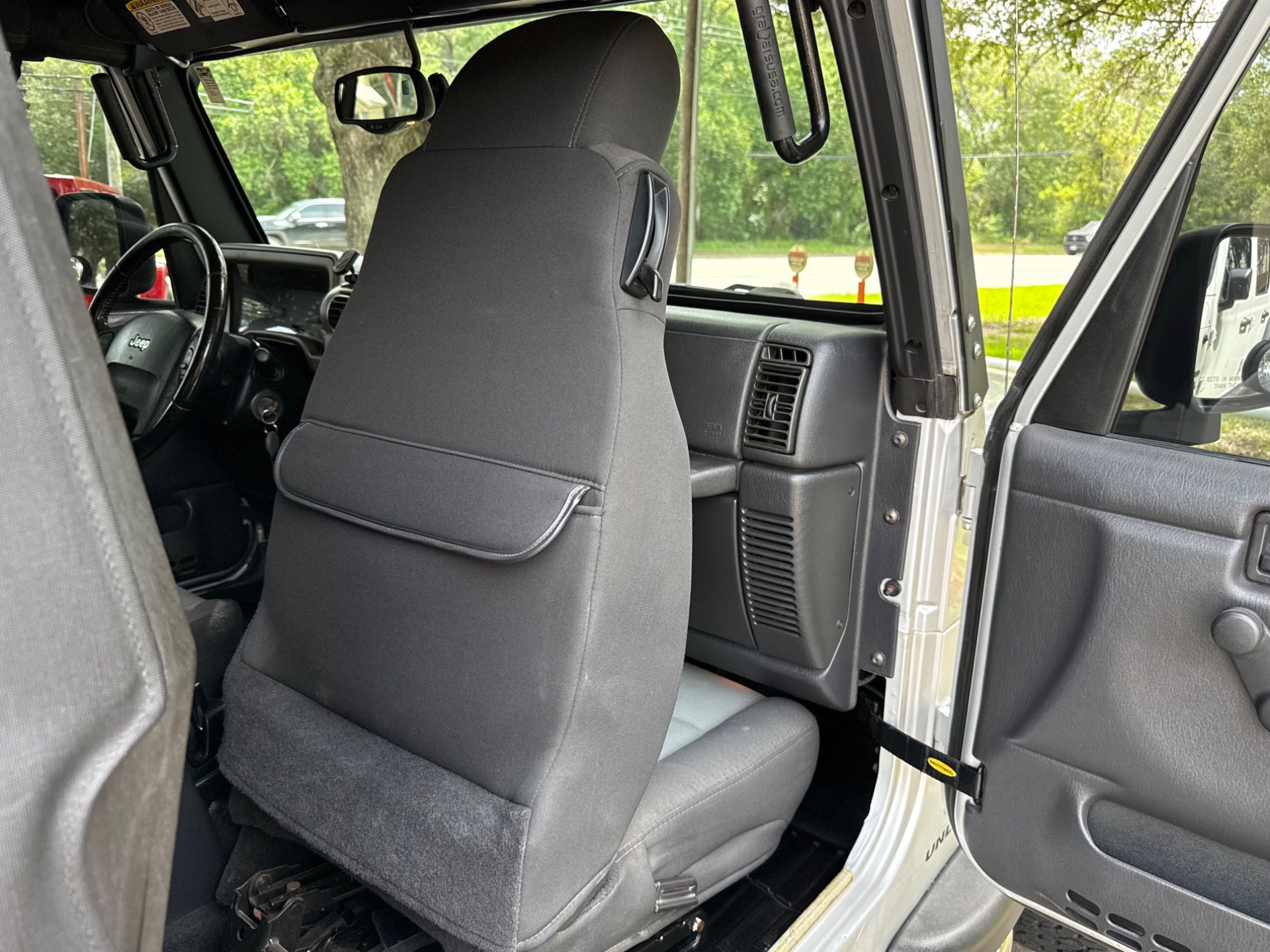 Used-2005-Jeep-Wrangler-Unlimited