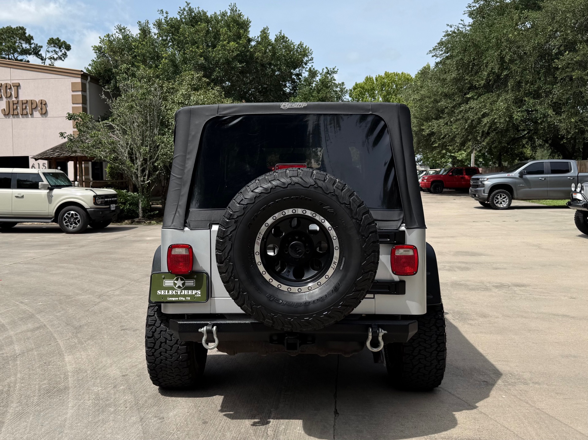 Used-2005-Jeep-Wrangler-Unlimited